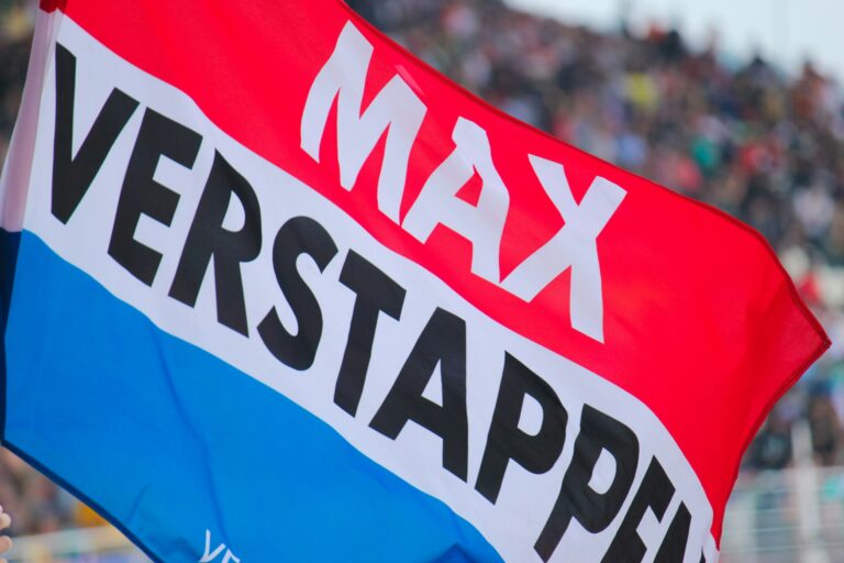 Het salaris van Max Verstappen: Hoeveel verdient de Formule 1-kampioen?